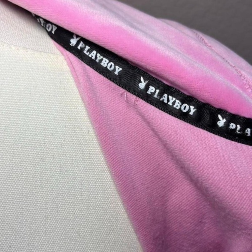 Pink Playboy - Picture 5 of 8